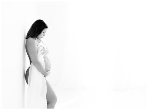 Boudoir maternity photographer