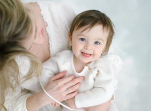 canvas backdrop with Minneapolis baby photographer